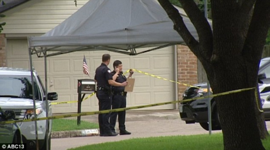 美国德州一母亲回家后悲痛发现三子遭枪杀(图)