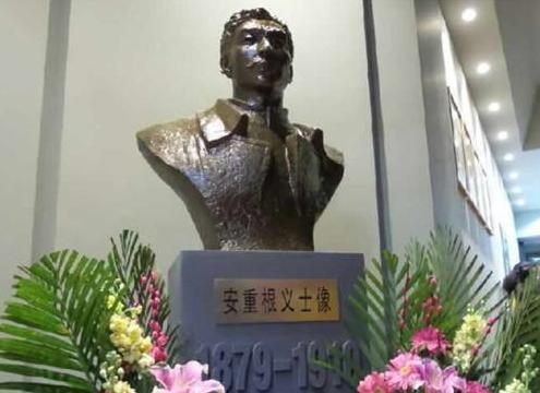 ��ý���з����򺫾������ظ�ͭ���仧�����߾�