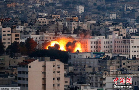 ��ý����ɫ�жԼ�ɳ�����ը��׼���������