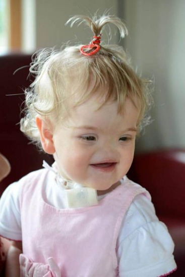 ŮӤ�����ޱ��޷���ζ����δֹͣ΢Ц��ͼ��