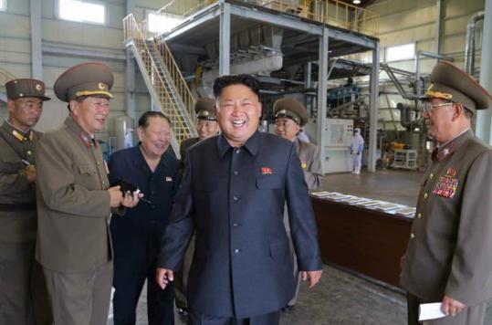 金正恩视察水产研究所 称想起金正日面容(图)