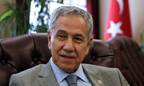 ���ͷ���Ů�Թ�����Ц����ŭ���ѷ߶�����Ц��