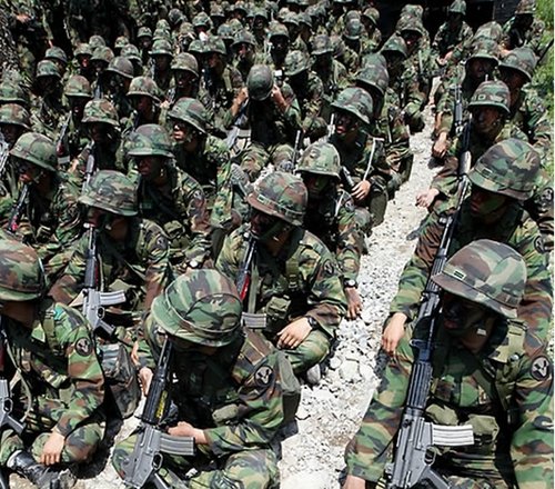 韩国军队再爆虐兵丑闻新兵被逼吞苍蝇遭殴打