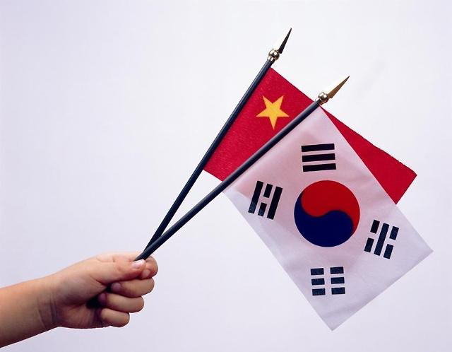 韩媒:中韩建交迎22周年两国“经热政升温”