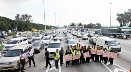 ��������ȫ������MH17����������ʹ�ݽ����죨ͼ��