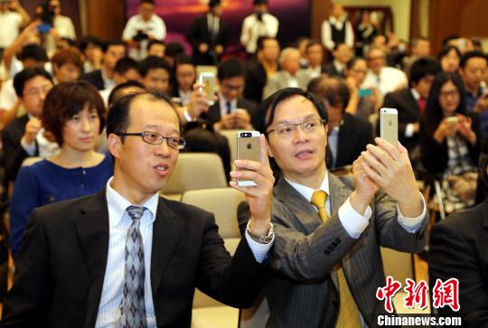 �й�פ��ʹ�ݿ�ͨ΢�Ź��������·����롰΢ʱ������3��