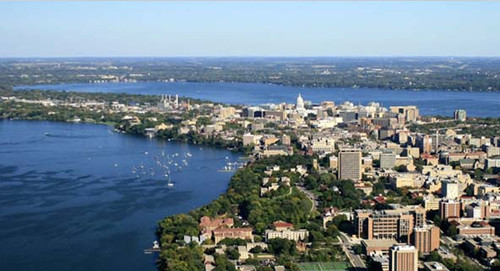 ���飺�����в��������������������ѷ�ŵ�һ