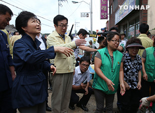 ���Ȼ��Ӳ챩��������������Ϊ�ر���������