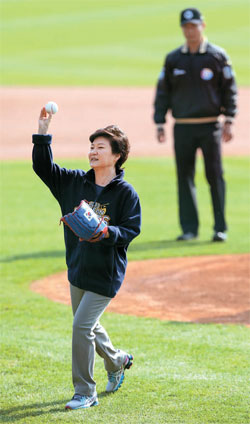 青瓦台警卫大揭秘:要有觉悟随时替总统死(图)