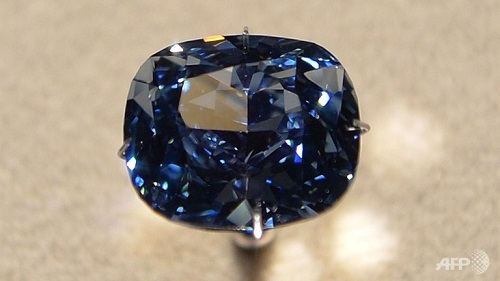 全球最大最完美蓝钻亮相美博物馆重12克拉(图)