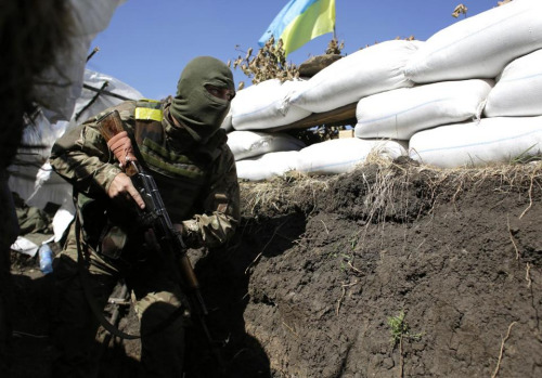 乌克兰东部爆发激烈战斗停火协议恐遭破坏（图）