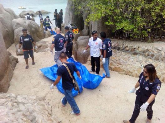 两英国游客裸死泰国海滩泰总理称影响国家形象
