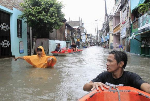 台风袭击菲律宾致7人死12小时降下半个月雨量