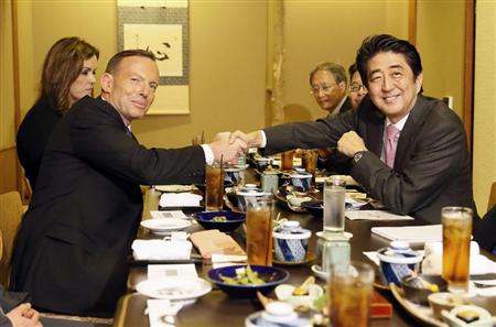 安倍在纽约展开“寿司外交”宴请澳总理阿博特