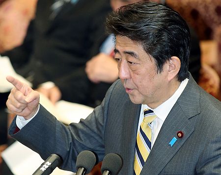 安倍发表施政演说强调搞活地方经济避谈自卫权