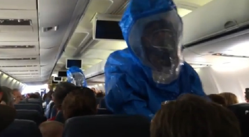 ���ӷɻ��ϻѳ��Լ�������������һ���龪��ͼ��