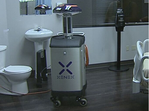 �������¿��ǣ�С�ɻ���������2������ɱ�𲡶�