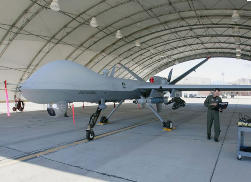 Ӣ�����˻���Ϯ��������������Ӣý�ƶ��ⷴ��