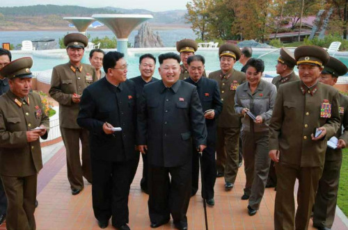 金正恩视察科学家福利设施被指重视科学(图)