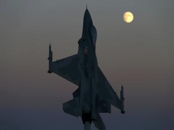 俄军机频繁飞临大西洋上空北约全天候监视