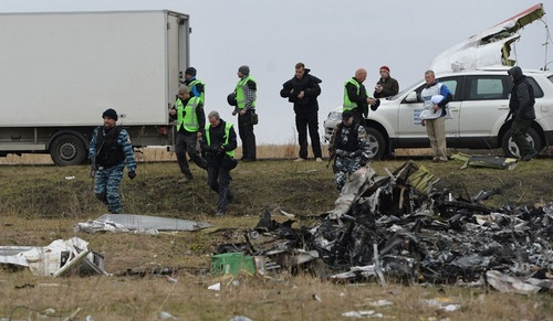 马航MH17坠机事件调查将延续至明年8月