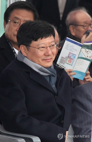朴槿惠召开青瓦台秘书会绝口不提文件外泄事件