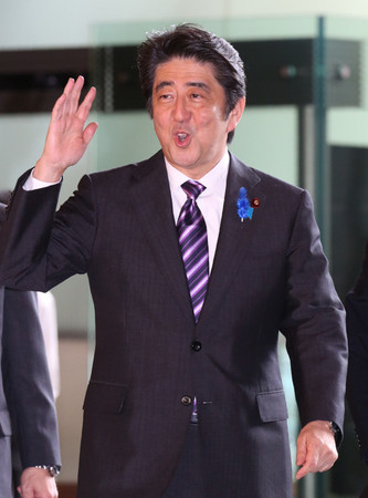 安倍拟明年5月访美欲通过防卫合作加强同盟