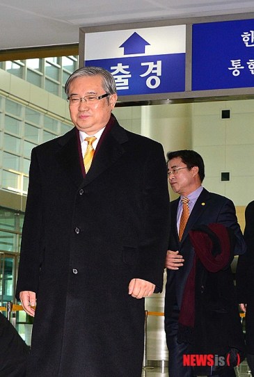 韩国前官员率团访朝或会见朝鲜统战部部长(图)