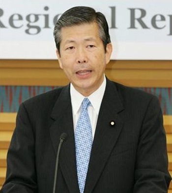 日媒:安倍执政伙伴强调不忘历史欲牵制自民党