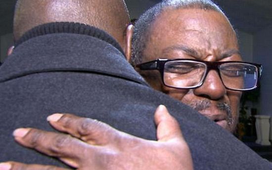 男子坐冤狱近40年大度原谅当年作伪证证人(图)