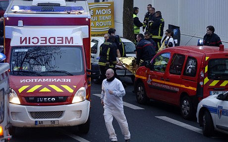 巴黎南部突发枪案2警察受伤外媒称1袭击者被捕