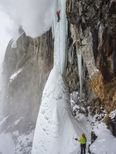 Ӣ���ʱ������������ٲ�ͻ��ѩ��ƽ���ȹ��վ�