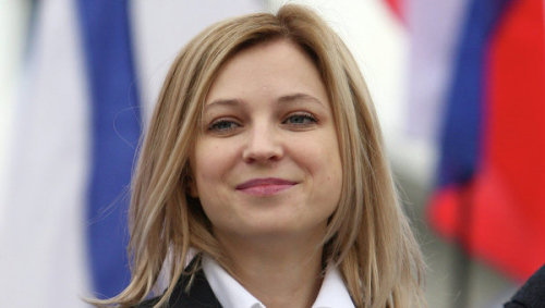 克里米亚美女检察长自曝已有老公称家庭完整