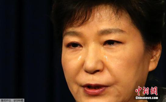 韩媒:朴槿惠执政“四面受敌”最近心情有点烦
