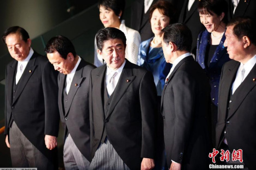 安倍拟明年修宪公投被指欲在军事领域更快脱绑