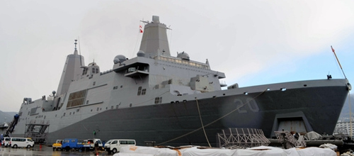 美国最新两栖运输舰部署长崎维护日本防卫