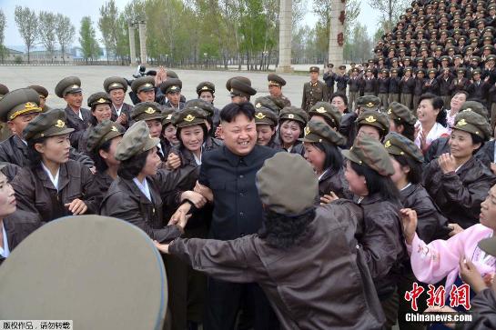 朝媒:金正恩重视妇女贡献亲自给女兵儿子取名