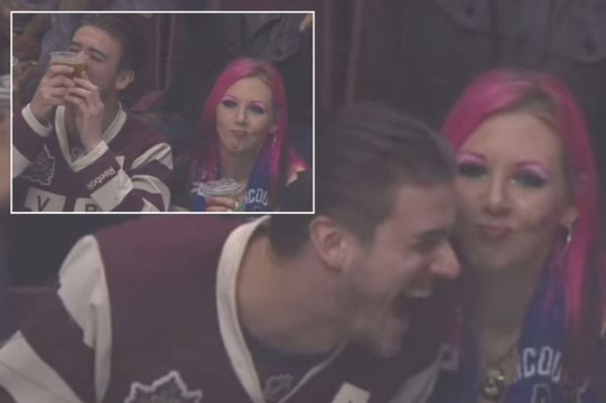 ���������򳡿�̨�������Ǿ�ƿ����Ů�ѣ�ͼ��