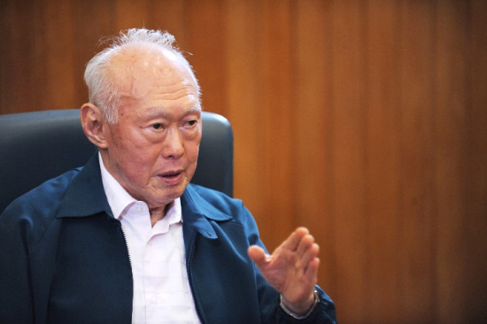 新加坡总理哀悼李光耀逝世称其代表新加坡