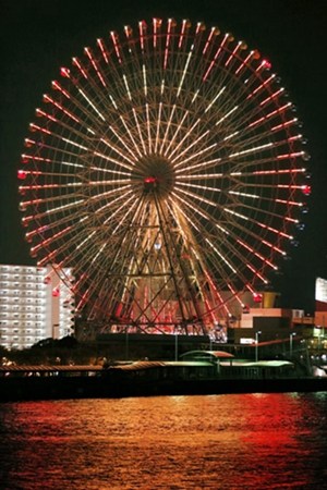日本大阪巨型摩天轮开始亮灯夜景绚丽壮观(图)