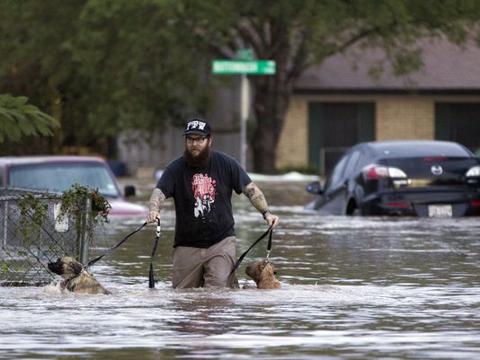 美国南部地区多州暴雨成灾洪水泛滥致一人死亡