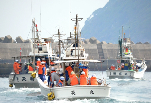 日本鹿儿岛火山仍有喷发风险部分岛民返家查看