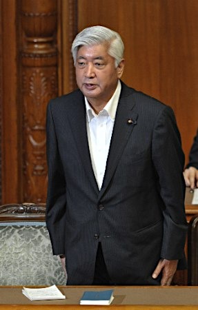 日本防相否认安保法违宪提及或再修改宪法解释