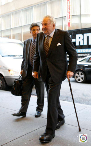 世界最老“土豪”百岁庆生身家32亿美元(图)