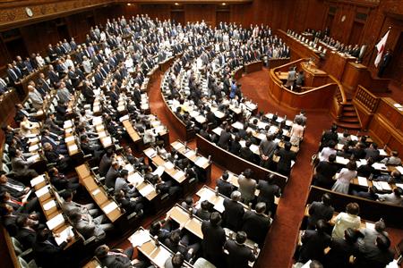 日媒:日本国会乱象频生各党就安保法激烈博弈