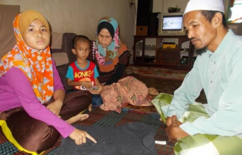 ��������Ůͯ���������ˮ������С�ư��ף�ͼ��