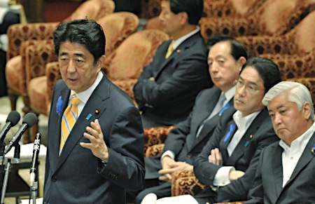 安倍谈自卫队出兵朝半岛条件:美舰有遭袭风险