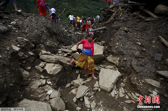 尼泊尔西部城市暴雨肆虐死亡人数已达30人