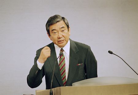 河野洋平呼吁捍卫日本和平宪法对安保法表担忧