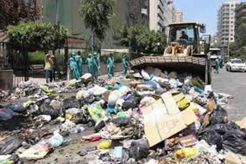 黎巴嫩垃圾危机发酵:连续2天警民冲突致73伤